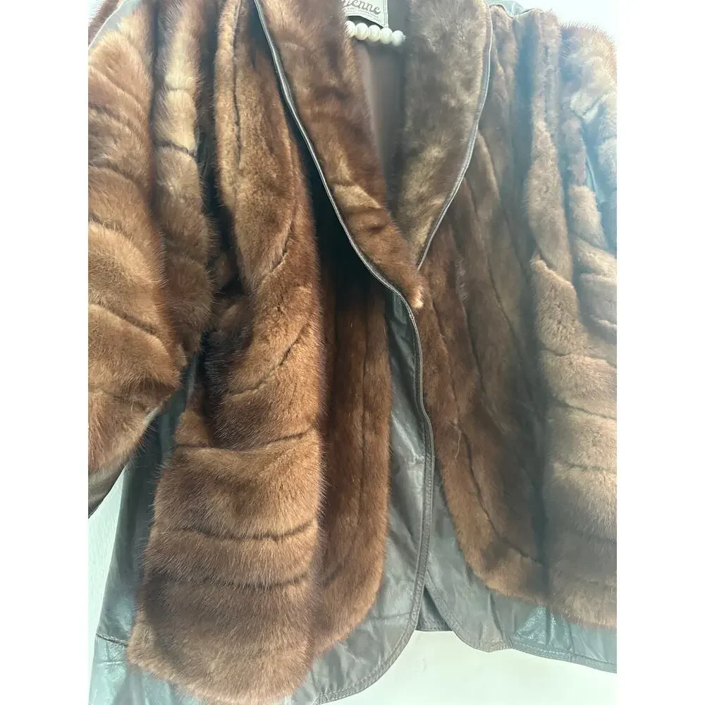 Etienne Fur Coat 80’s flair made in Argentina Buenos Aires mint condition - Picture 12 of 12